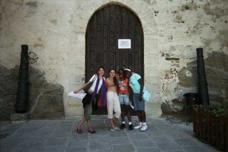 Another photo in front of the Castillo Guzm�n el Bueno